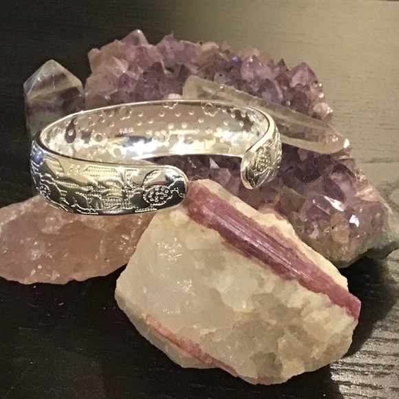 Cuff Bracelet - Picture 3 of 5